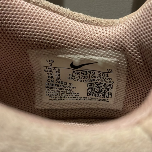 Light pink soft top air forces. - Picture 2 of 4